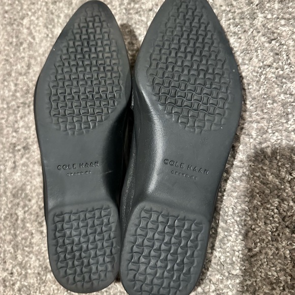 👞 SOLD 👞 Cole Haan Grand Ambition Flat- Size 7 - Picture 3 of 5